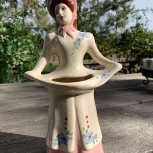 Vintage 40’s Weil Ware Ceramic Figure with Bonnet Vase